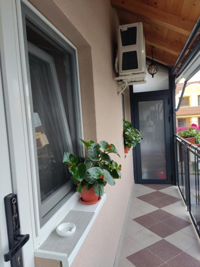 Apartmani Sladjana Novi Sad Luaran gambar