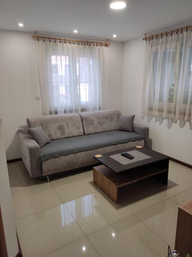 Apartmani Sladjana Novi Sad Luaran gambar